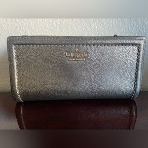 Kate Spade New York Bi-fold wallet, metallic gray/silver EUC